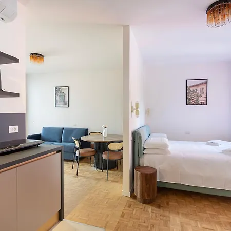 La Farmacia Apartment *
